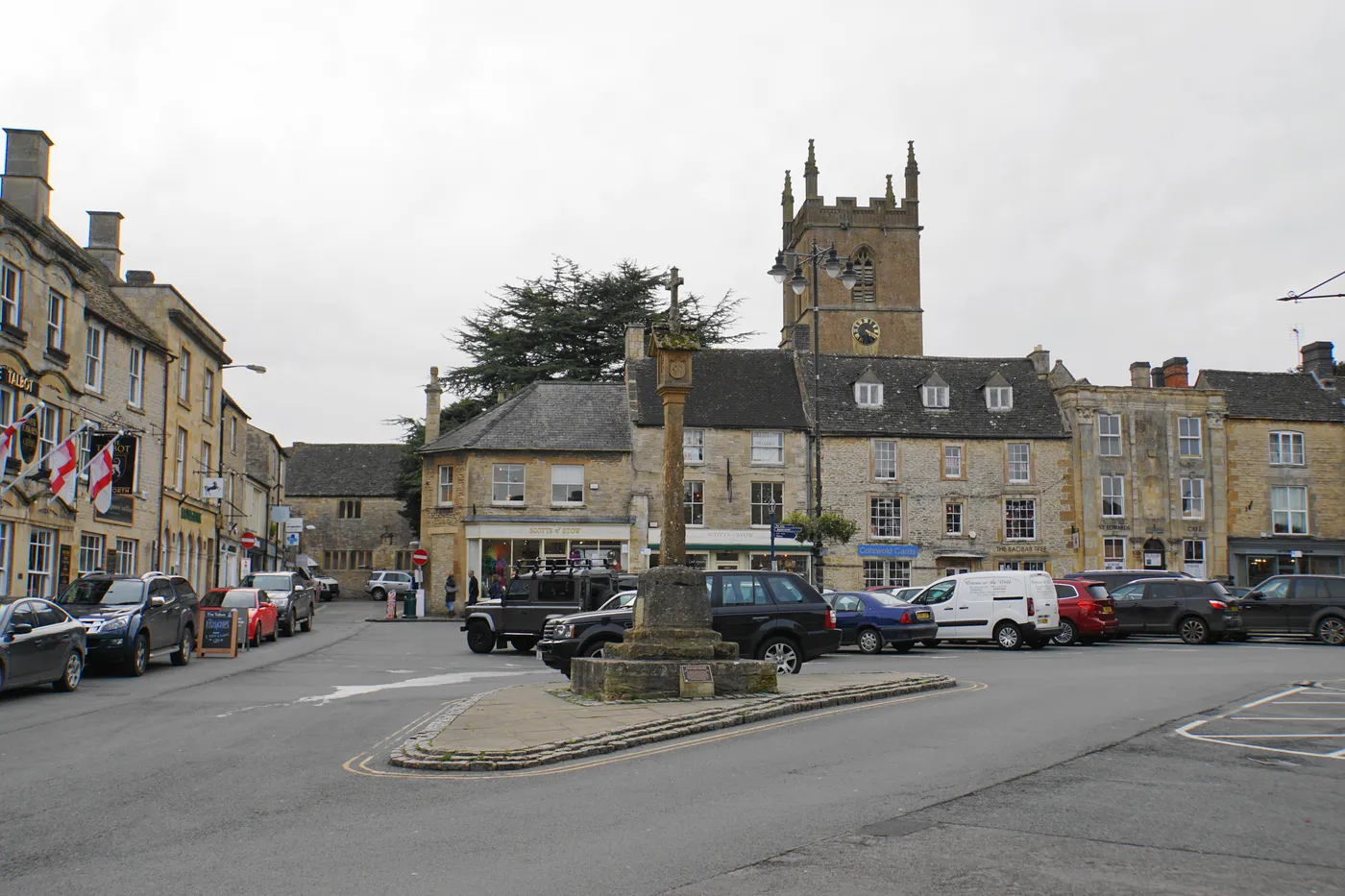 Honey-coloured stone buildings around the Market Square in Stow-on-the-Wold