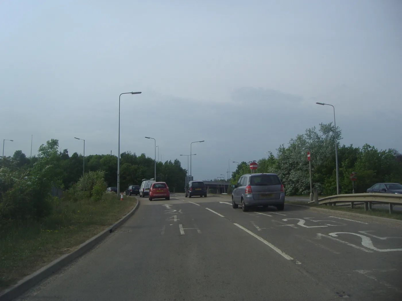 The A41 dual carriageway approaching the M25 junction at Hunton Bridge