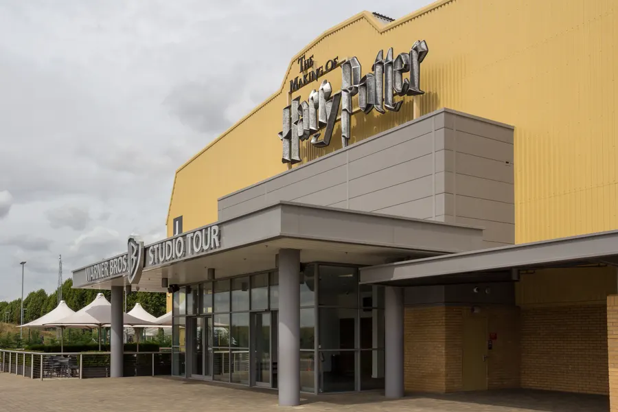 Private Transfer from London to Warner Bros. Studio Tour London
